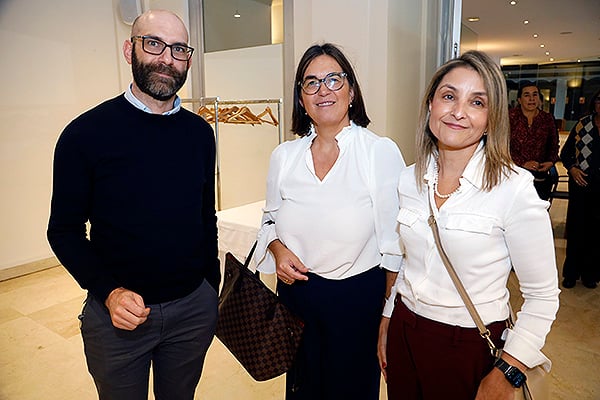 Fernando Vázquez, subdirector médico del Hospital de Burgos; Susana Alejos, supervisora de Admisión del Hospital Santos Reyes; y Sonia cerezo, directora de Enfermería del Hospital Santo Reyes.
