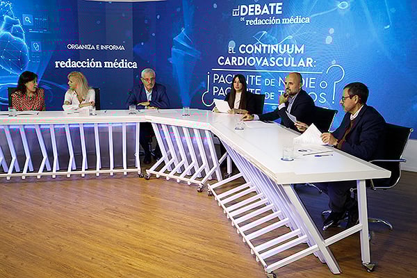 Los pacientes con diabetes tipo 2 tienen más del doble de riesgo de muerte y cinco veces más riesgo de hospitalización por insuficiencia cardíaca