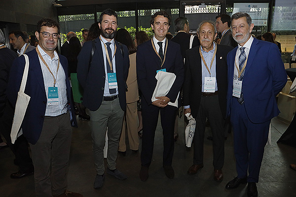 Tomás Lázaro; Enrico Spiaggi, gerente de Vivisol; Pablo Crespo; Pablo Domínguez, exconsejero del Hospital de Molina de Segura; Antonio Fernández, ingeniero técnico del Hospital de la Línea de la Concepción. 