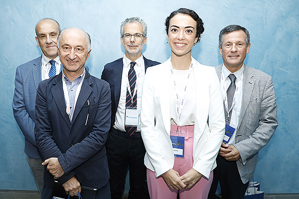 Juan Enrique Pardo Froján, José Manuel Blanco, José Alberto Fernández Villar, Celia Martín Cubillo y Juan M.ª Pou Saracho, coordinador del Grado en Ingeniería Biomédica de la Escuela de Ingeniería Industrial, Universidad de Vigo.