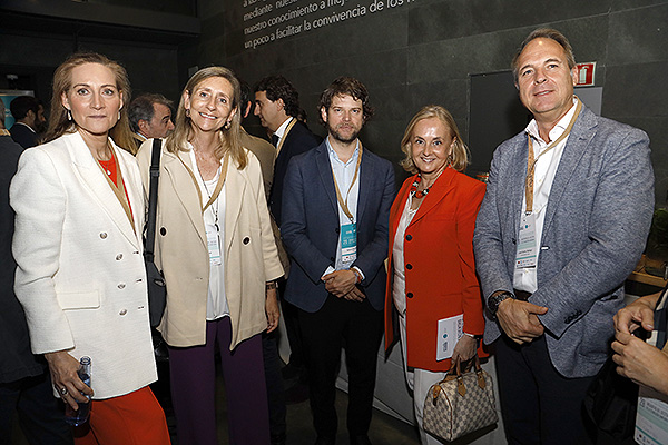 Ana Lázaro, Carmen Alaez, Ignacio Hernández Medrano, Margarita Alfonsel y Juan Carlos Gallego, 