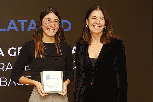 Raquel Giménez, especialista en Enfermería Geriátrica; y Yolanda Erburu.