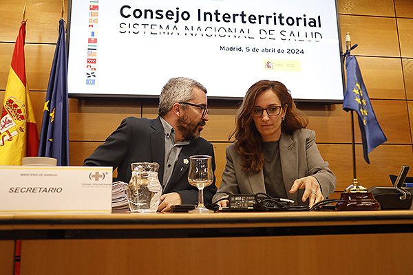 Javier Padilla y Mónica García en el Consejo Interterritorial.