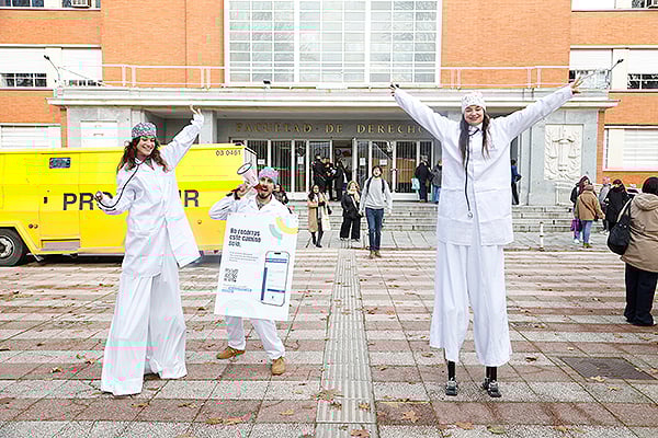 Ambiente antes de arrancar el examen MIR. 