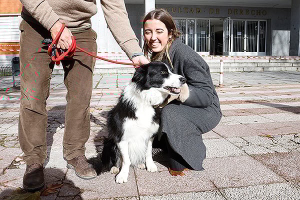 Las mascotas también han querido estar presentes en este día tan especial.