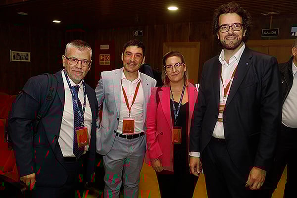 Miguel Ángel Valdeolivas; Andrés Campillejo, delegado de Zona Centro de Nihon Kohden; Celia García, directora técnica de Steelco; y Luis Martín, director general de Nihon Kohden.