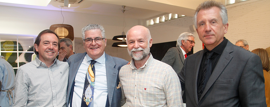 Valentín Pinead, de la Sociedad Catalana de Pediatría; Jesús García, presidente de la Asociación Española de Pediatría Social;: Luis Ortigosa, de la Sociedad Canaria de Pediatría, y Josep de la Flor, de Sepeap.