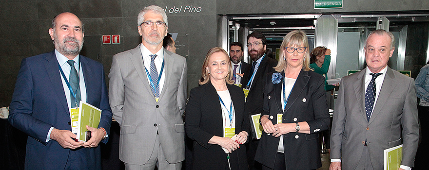 Enrique Verdeguer, director de ESADE Madrid, Enrique Álvarez, director general de Iberia de Mölnlycke Health Care, Margarita Alfonsel, María Luz López-Carrasco, Carlos González Bosch, presidente de la Comisión de Sanidad de la Confederación Española de Organizaciones Empresariales.