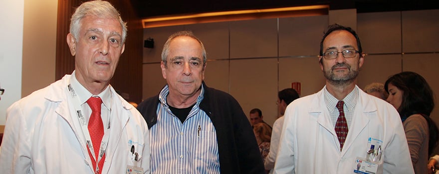 Juan García Puig, catedrático de Medicina y jefe clínico de Medicina Interna; Emilio Martín Mola, jefe del servicio de Reumatología y Jaime Feliu, también jefe de servicio.  