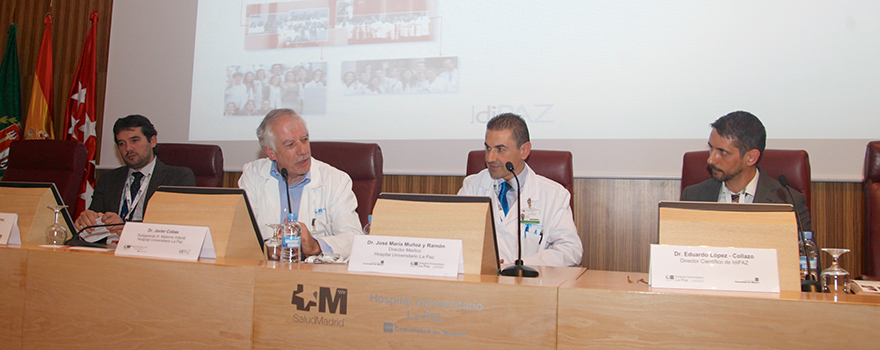 Ignacio Zapardiel, subdirector científico de IdiPaz, Javier Cobas, subgerente del Hospital Universitario La Paz (HULP), José María Muñoz, director médico del HULP y Eduardo López-Collazo, director científico de IdiPaz. 