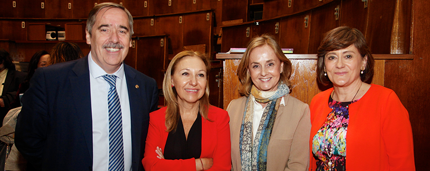 Fernando Mugarza, director de Desarrollo Corporativo y Comunicación del IDIS; Carmen Ayuso, director of Biomedical Research Institute Fundación Jiménez Díaz; Margarita Alfonsel y Carmen Ruiz, directora de Organización de IDIS. 