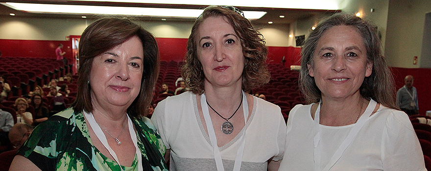 Rosa Ramos; Gloria Miguel, vicedecana del Colegio de Psicología de Guipuzkua; y Isabel Hinarejos, tesorera del Colegio de Psicología de Castilla-La Mancha.