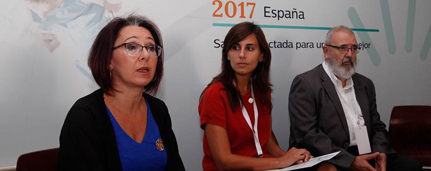 Ángeles Barrios, directora de Comunicación de Philips Ibérica; Carmen Boronat, directora de People en Opinno y Joan Escarrabill, director del programa de cronicidad del Hospital Clínic.