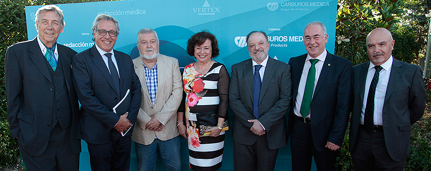 Patricio Martínez; Tomás Toranzo; Pedro Manuel Hernández, exsenador del PP y director médico de la Fundación Arais; Isabel Montoya, presidenta del Colegio de Médicos de Murcia; José Carlos Vicente López, director general de Salud Pública y Adicciones de la Consejería de Sanidad de Murcia; Francisco Miralles y Roque Martínez Escandell, director general de Asistencia Sanitaria del SMS.