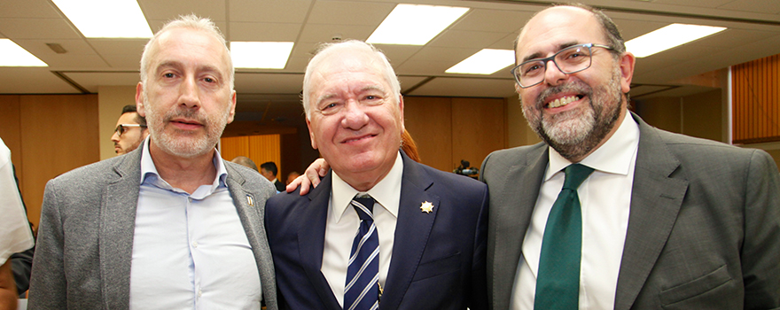Rafael Reig, secretario de Acción Sindical de Satse; Florentino Pérez Raya, vicepresidente del Consejo General de Enfermería; y Carlos Moreno. 