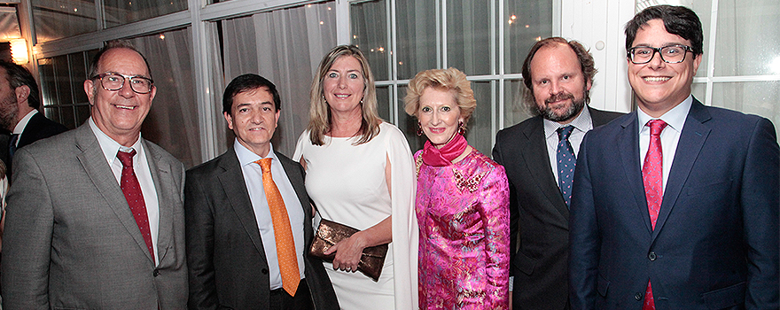 Juli Fuster, gerente del IbSalut; Diego Ayuso; Patricia Gómez; Pilar Fernández; Íñigo Lapetra, director de Comunicación del Consejo General de Enfermería y Javier Leo, redactor jefe de Redacción Médica.