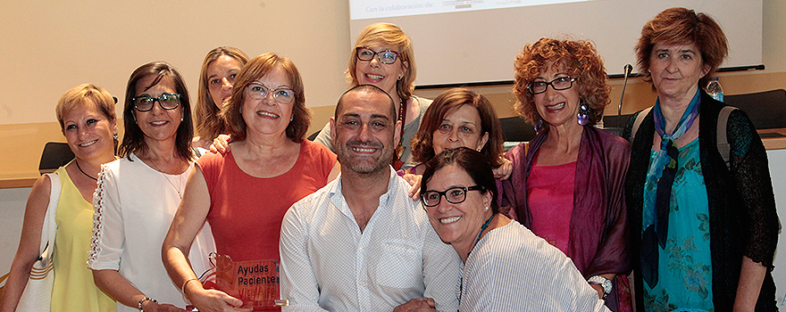 María Guerrero, David Rudilla y miembros de la asociación Aelam.