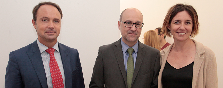 Javier Bonel, director de Grandes Empresas de Bankia; José Manuel García, director de Negocio de Levante y Murcia de Bankia, y Elena Valle, directora financiera de Ascires. 