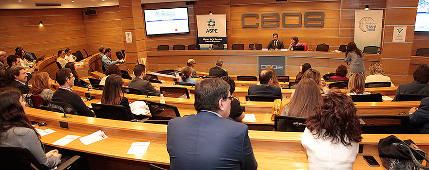 Aspecto de la sala durante la bienvenida a las IV Jornadas de Calidad en Centros Sanitarios.