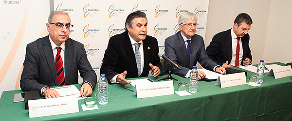 José Martínez Olmos, exsecretario general de Sanidad; José Luis Llisterri, presidente de Semergen; José Ramón Luis Yagüe, director del Departamento de Relaciones con las CCAA de Farmaindustria; y Andoni Lorenzo, presidente del Foro Español de Pacientes.