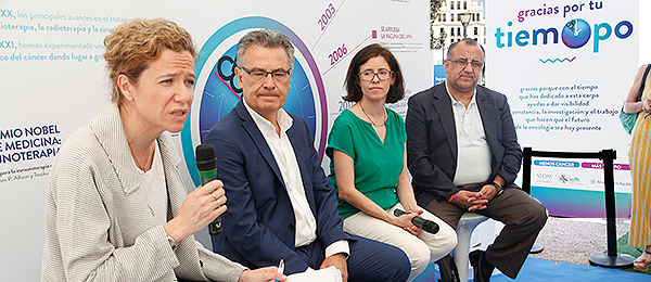 Los ponentes durante la presentación de la campaña 'Diálogos de Salud y Cáncer'.