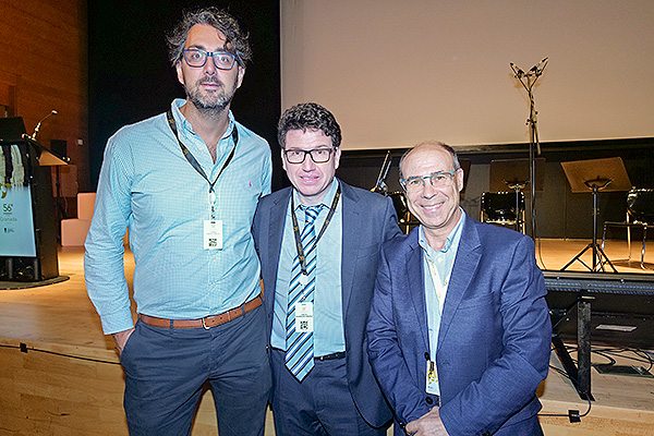 Andrés Obeso, secretario del Área de Cirugía Torácica de Separ; Carlos Almonacid, vicepresidente de Neumología de Separ y Enrique Gómez, presidente de la Sociedad Española de Ingenieria Biomédica.