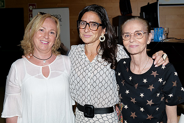 Edurne Portillo, directora comercial  de Promede; María Rodríguez de Alba; y Teresa Fernández, perito médico de la Mutua Madrileña.