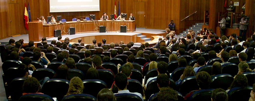 Imagen de la sala Ernest Lluch del Ministerio de Sanidad durante la asignación de plazas MIR.