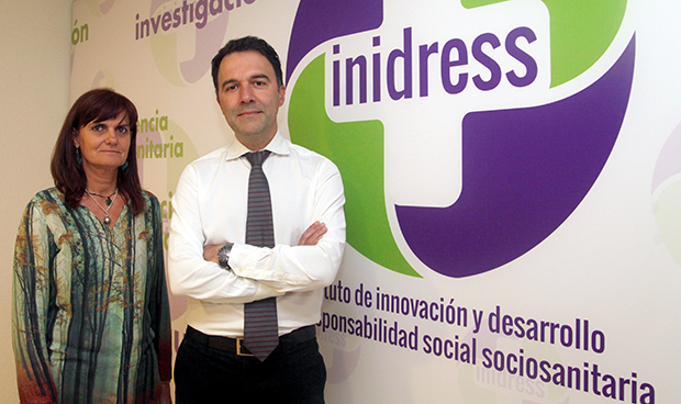 Marta Díaz junto a Ismael Sánchez, director ejecutivo de Inidress