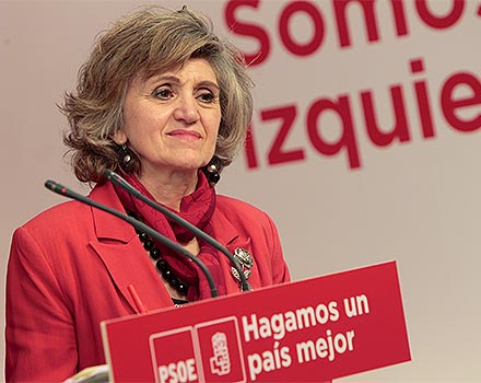 María Luisa Carcedo, en un momento de la rueda de prensa.