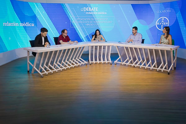 Un instante durant eel debate en el plató de Redacción Médica.