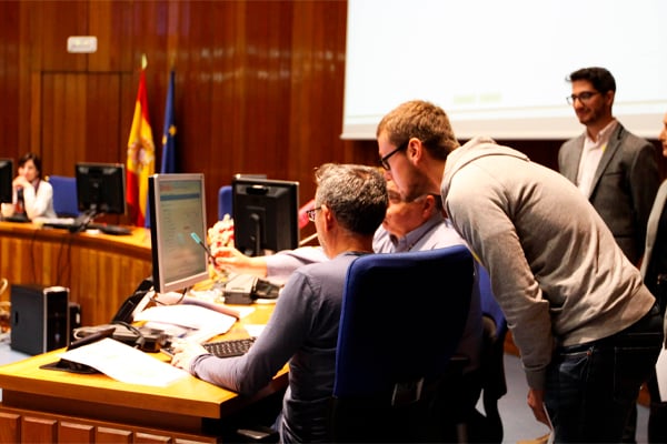 Un instante durante la eleción de plaza MIR.