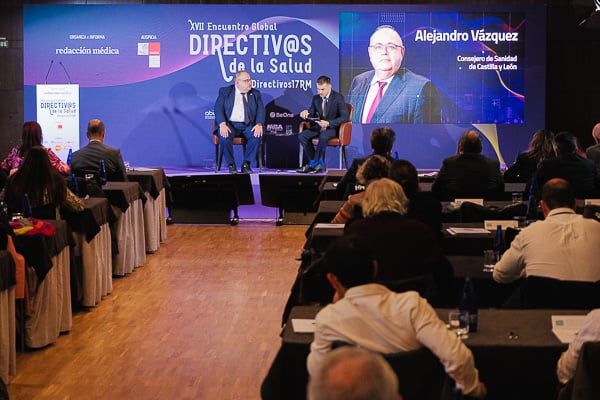 Aspecto de la sala durante la entrevista al consejero de Sanidad de Castilla y León, Alejandro Vázquez.