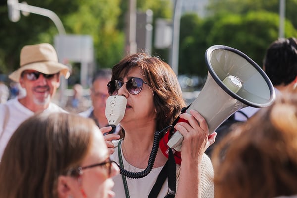 Manifestante en la manifestación médica del 3 de octubre.