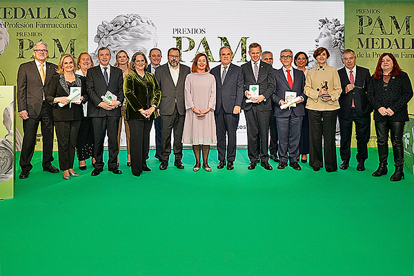 Galardonados de las Medallas de la Profesión Farmacéutica y los Premios Panorama.