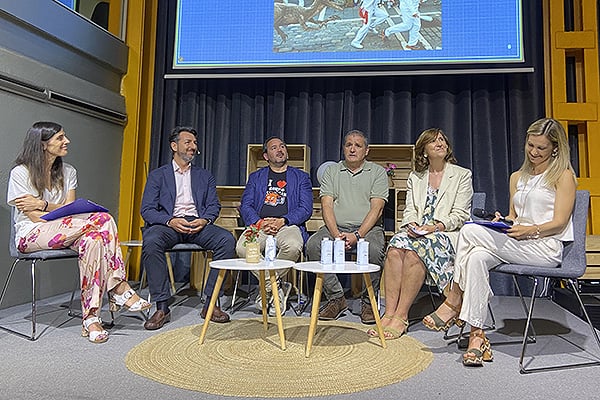 Segunda mesa de debate de la jornada técnica “Gestión y preparación ante apagones en entornos hospitalarios”