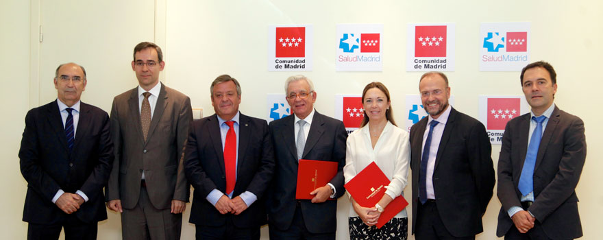 Alberto Pardo, subdirector de Calidad de la Consejería de Sanidad de la Comunidad de Madrid; Luis Javier Fernández, secreterio general técnico; Julio Ancochea, vocal de la Junta Directiva de Inidress; Jesús Sánchez Martos, consejero de Sanidad de la Comunidad de Madrid; Virginia Donado-Mazarrón, presidenta de Inidress; Julio Zarco, director general de Coordinación de la Atención al Ciudadano y Humanización de la Asistencia Sanitaria; e Ismael Sánchez, director ejecutivo de Inidress.