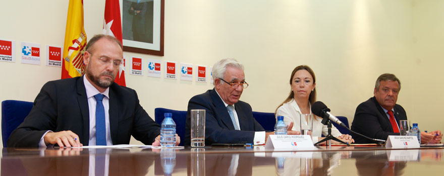 Julio Zarco, Jesús Sánchez Martos, Virginia Donado-Mazarrón y Julio Ancochea durante la firma de este convenio de colaboración.
