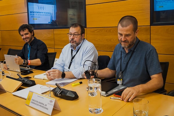 Pedro Gullón, director general de Salud Pública y Equidad en Salud; César Hernández,director general de Cartera Común de Servicios del SNS y de Farmacia del Ministerio de Sanidad; y Miguel Ángel Máñez, director general de Ordenación Profesional.