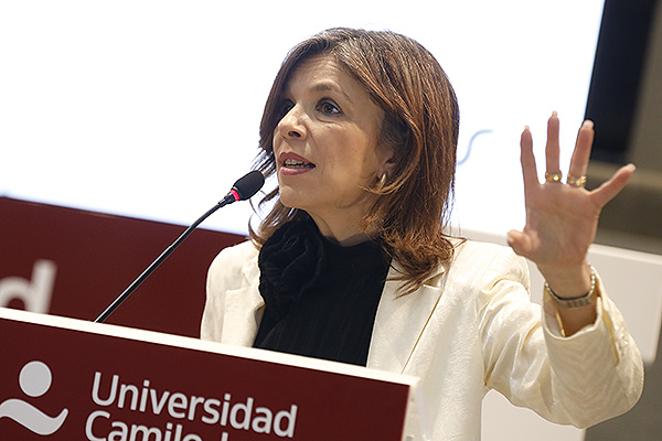 Marta Villanueva, directora general de la Fundación IDIS.