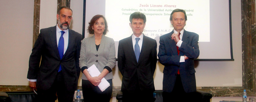 Carlos Balmisa, de la CNMC; Esther Arizmendi, presidenta del Consejo de Transparencia y Buen Gobierno; Humberto Arnés, y Jesús Lizcano, presidente de Transparencia Internacional en España.