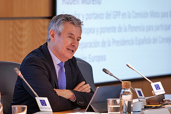 Rubén Moreno, senador y portavoz del GPP en la Comisión Mixta para la Unión Europea y ponente de la Ponencia para participar en la preparación de la Presidencia Española del Consejo de la Unión Europea