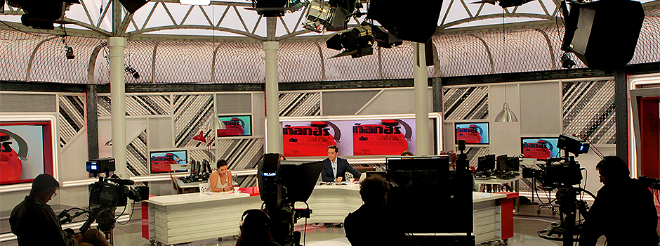 Vista general del plató de televisión donde todas las mañanas Javier Ruiz modera.