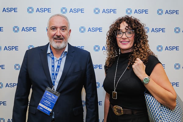 Sebastian, director médico de Los Hospitales San Roque; y Carina garcia, directora de Enfermería de Hospitales Universitarios San Roque.