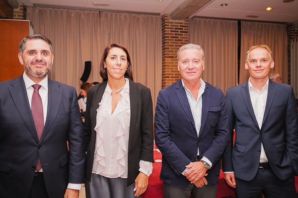 Manuel Paqueco, director de Terapias Respiratorias Domicilarias de Air Liquide Healthcare; María Balabasquer, responsable de Market Accessde Air Liquide Healthcare, Julio de la Rosa,  director de Relaciones Institucionales y Acceso al Mercado de Air Liquide Healthcare y Michael Thomas,  director general de Medgas en Air Liquide Healthcare.