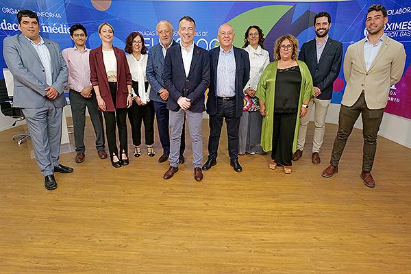 Foto de familia de la Jornada Interhospitalaria de Nuemología Hospital Universitario del Tajo.