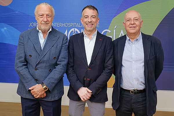  José María Pino, presidente-editor de Redacción Médica; Fernando González, jefe de Sección de Neurología del Hospital Universitario del Tajo; y Francisco Javier García, presidente de Neumomadrid.