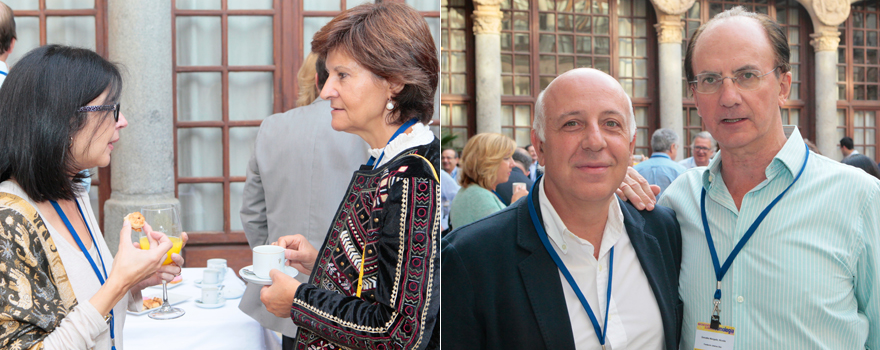 A la izquierda, Silvia García, del Hospital de León, y Mª Teresa Antolín, de Neumología de Zamora. A la derecha, Javier García Pérez, médico adjunto de Neumología de La Princesa, y Nicolás González Mangado, jefe del Servicio de Neumología de la Fundación Jiménez Díaz.