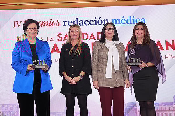 María Hoyos, directora de Gestión de la Gerencia de Atención Integrada de Albacete; Arantxa Ruiz Calzado, directora Comercial de Oximesa-Nippon Gases; Inmaculada Gutiérrez, secretaria general de la Consejería de Sanidad; y Nuria Sánchez, directora gerente de la Gerencia de Atención Integrada de Manzanares (Ciudad Real). 