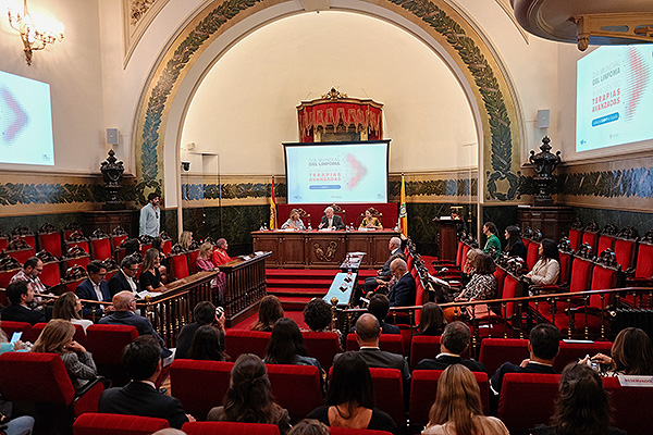 Aspecto de la sala durante el IV Encuentro de Terapias Avanzadas.